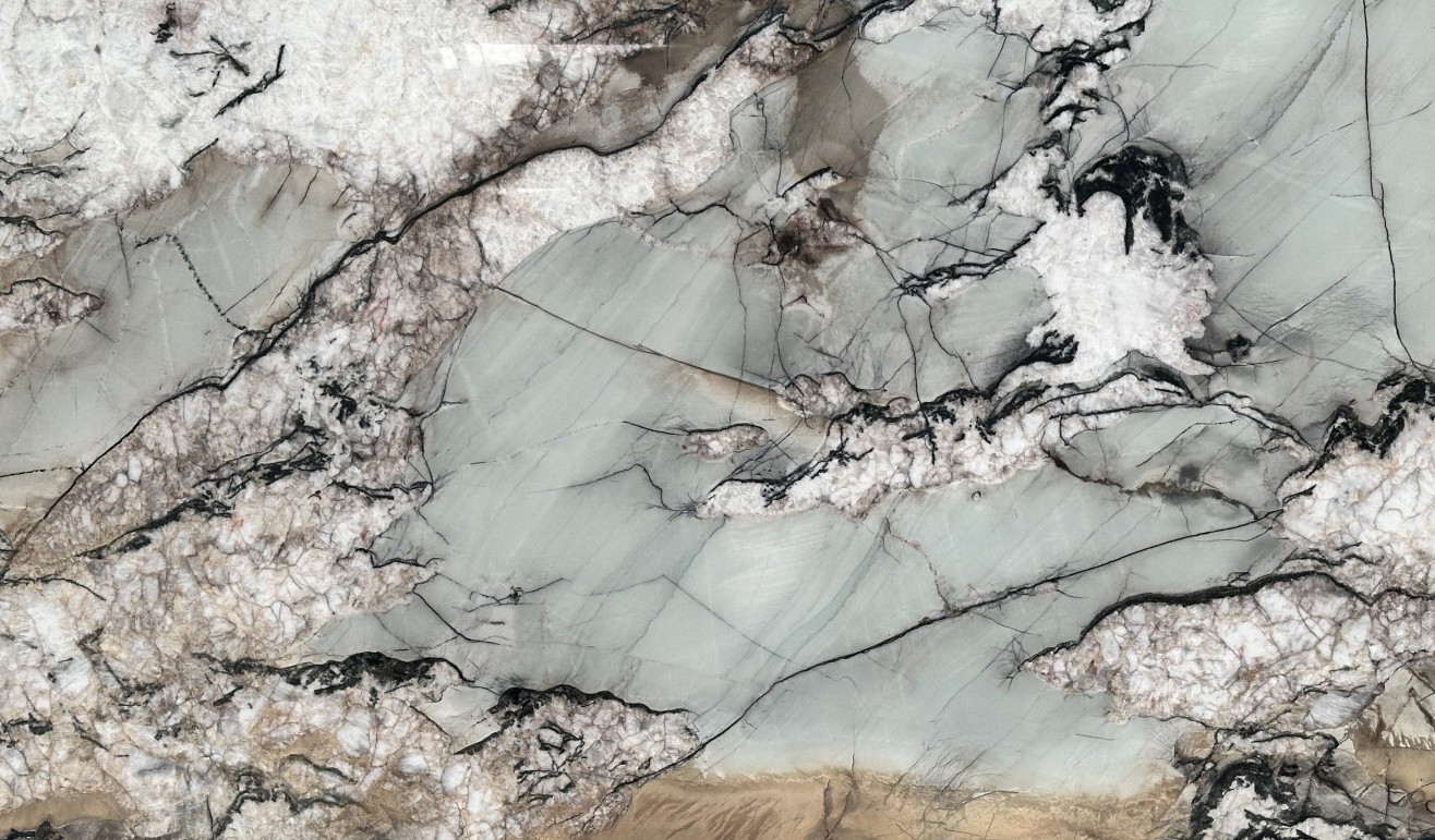 Épaisseur et finition de tranche du coloris Botanic Crystal