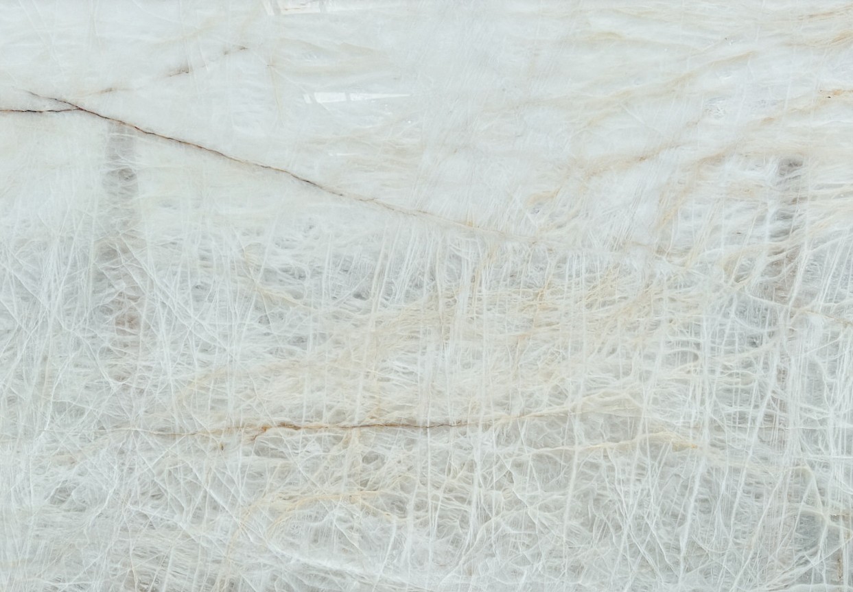 Épaisseur et finition de tranche du coloris Cristal White